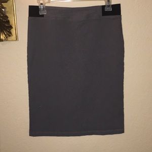 Grey pencil skirt